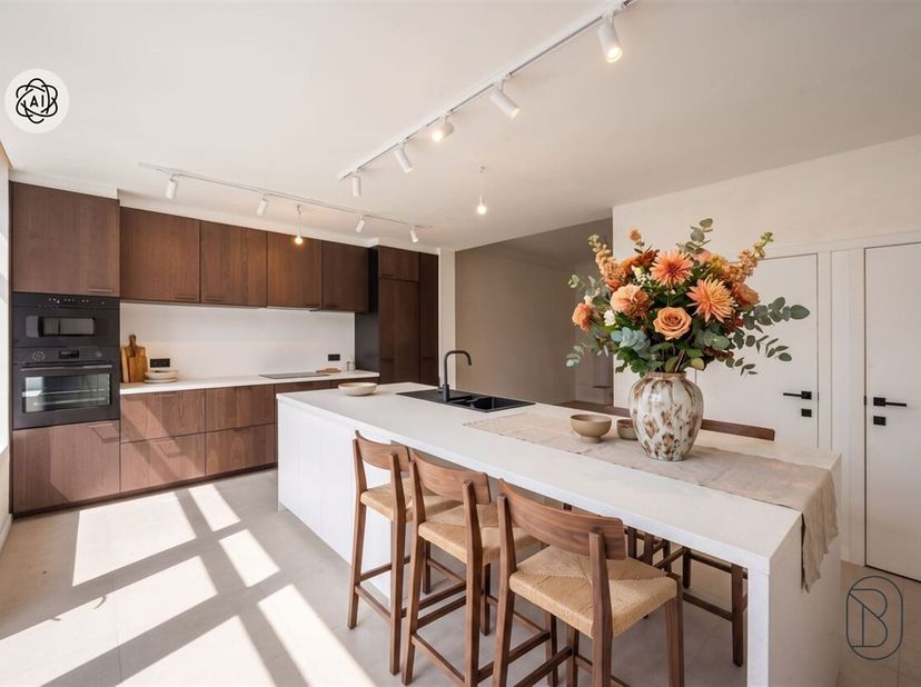 Tof gerenoveerde woning met mooie tuin, en dit in het centrum van Deerlijk! <br />
Richtprijs €385.000, SalesDay volgende vrijdagnamiddag! <br />
Ontd