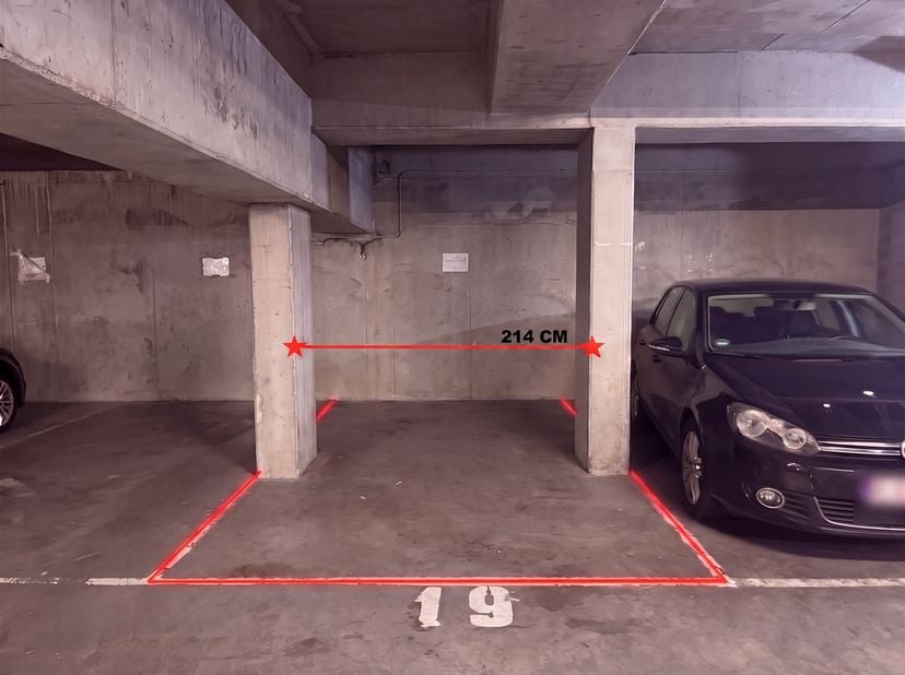 Emplacement souterrain 19 à vendre dans la résidence du Sablon! N'hésitez pas de contacter Frederik pour plus d'informations ou une première visite su