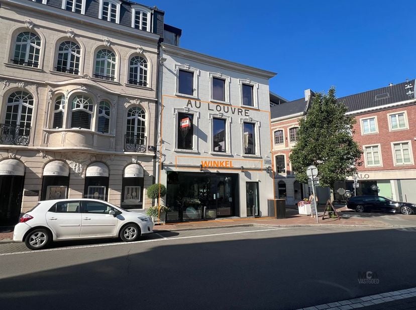 Bien professionnel à louer
                    à 3500 Hasselt