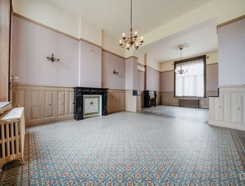                                         Uitzonderlijke woning te koop in Chièvres, € 395.000

