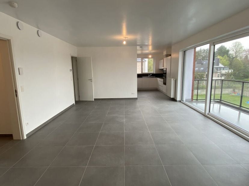 Appartement te huur
                    in 7850 Edingen