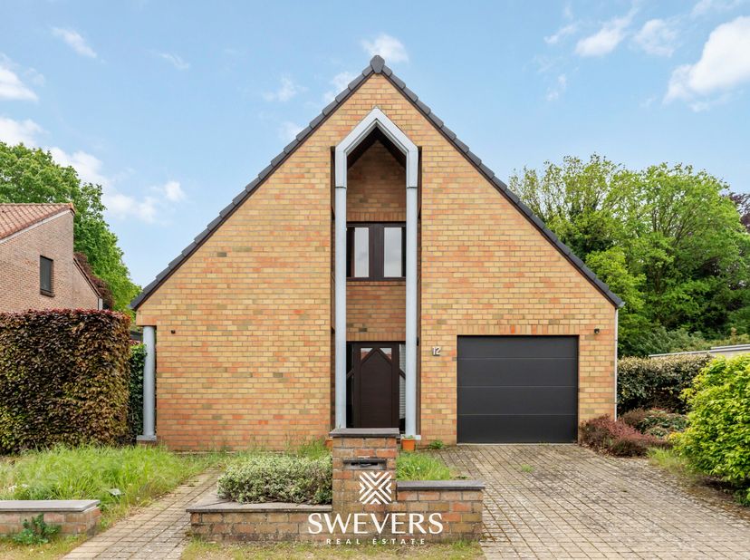 Voor meer info en fotos, surf naar www.swevers.be  Deze open bebouwing in Maartenhoek 12 te Houthalen-Helchteren biedt ruimte, rust en bijzonder veel