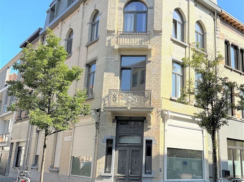 ENKEL VOOR STUDENTEN - ONLY FOR STUDENTS <br />
 <br />
Deze studentenkamer is centraal gelegen in Antwerpen. De kamer beschikt over een lavabo. De
