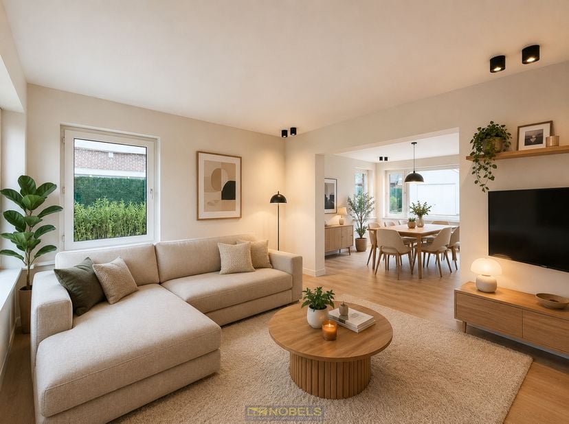 VOLLEDIG GERENOVEERDE WONING met ZUIDGERICHTE TUIN en APARTE GARAGE (32M²) op een rustige ligging, doch NABIJ DE E17 EN N60. Deze instapklare halfopen
