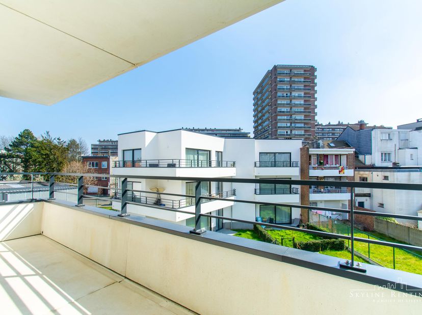 AMP CA 2.1 - MIN. 1 JAAR CONTRACT - Het Ambassador Park project is gelegen op een unieke locatie, direct naast de NAVO, winkels en openbaar vervoer. H