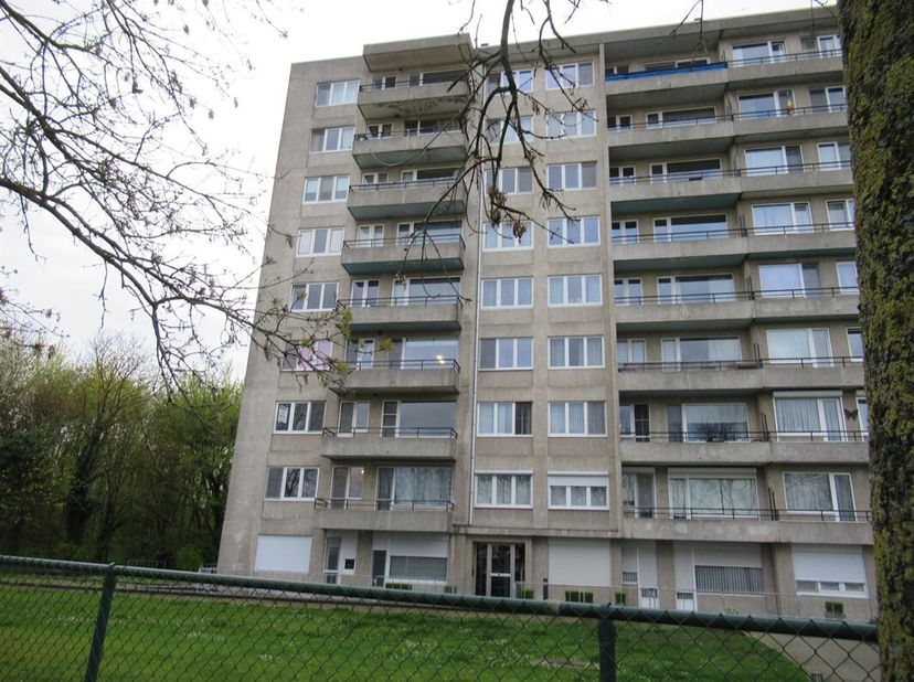 Appartement à louer
                    à 3400 Landen