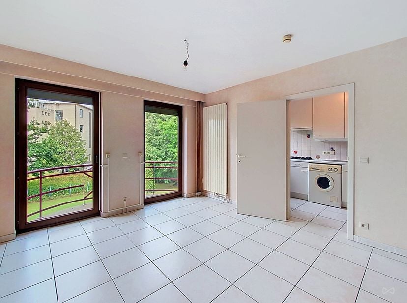 Infos : bruxelles.ouest@weinvest.be ou | 02 315 77 22<br />
Situé dans un agréable quartier résidentiel de Berchem-Sainte-Agathe, à proximité des écol