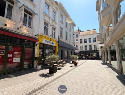                                         Handelspand te huur in Oostende, € 1.850
