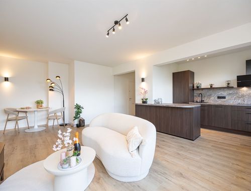                                         Appartement te koop in Berchem, € 299.000
