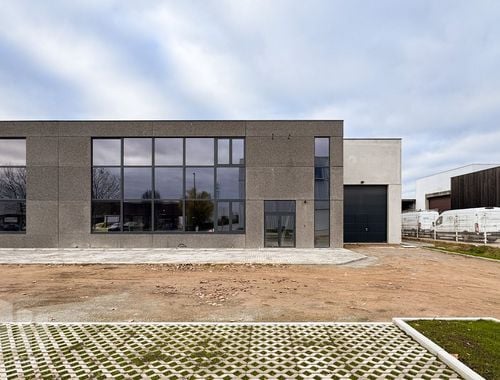                                        Bâtiment d’entreprise à louer à Lier, € 11.280
