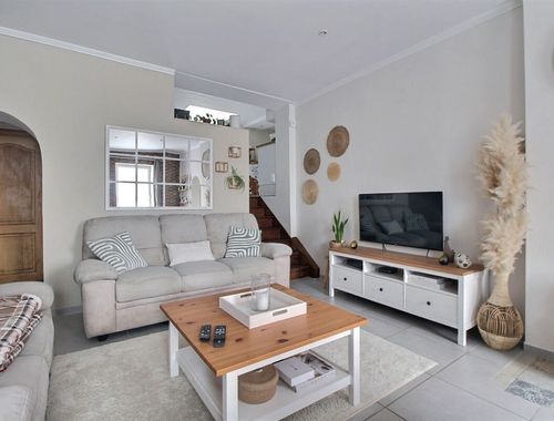                                         Woning te koop in Meux, € 330.000
