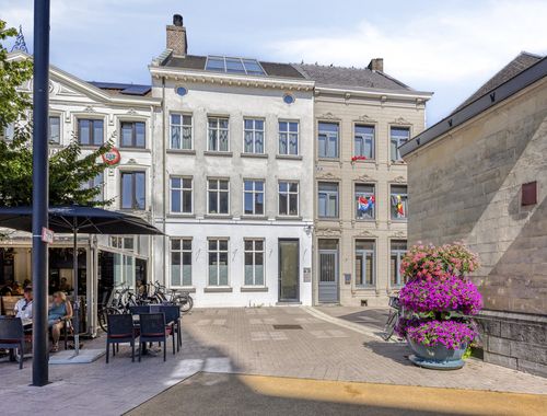                                         Gemengd gebruik te koop in Bree, € 649.000
