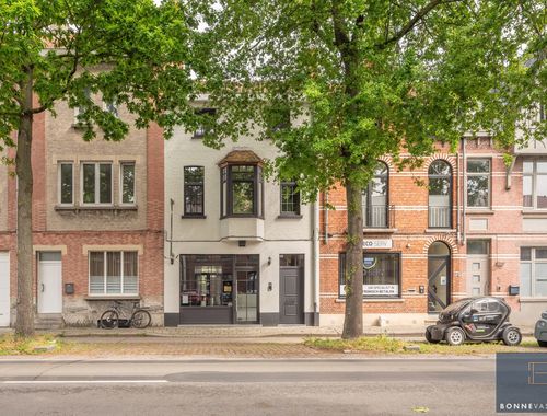                                         Gemengd gebruik te koop in Sint-Kruis, € 585.000
