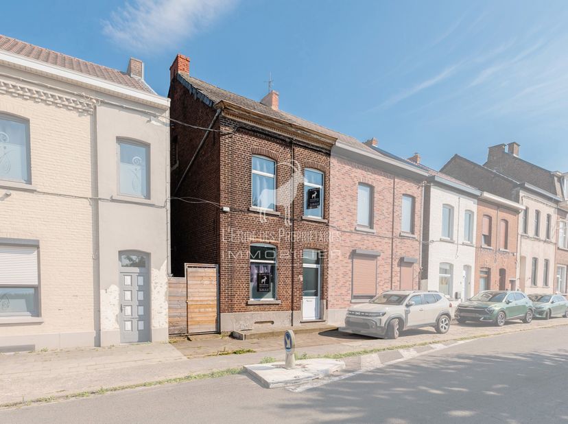 Référence Agence : V7170-524<br />
*** VISITE VIRTUELLE : https://envisite.net/vtour/fr/x5ntfr/frame ***<br />
Découvrez cette magnifique maison situé