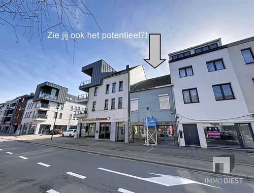                                         Bâtiment commercial à vendre à Leopoldsburg, € 179.000
