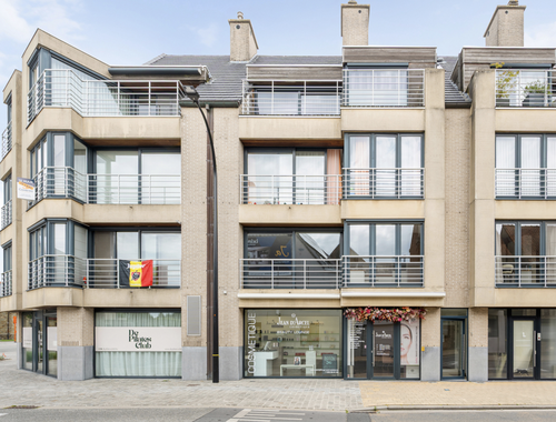                                         Appartement te koop in Oostrozebeke, € 235.000
