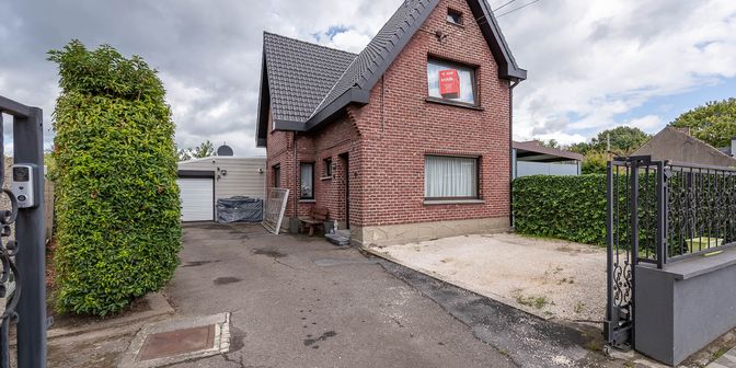 Huis te koop in Hoezestraat 66, 9320 Nieuwerkerken