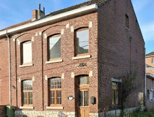                                         Usage mixte à vendre à Tongeren, € 230.000
