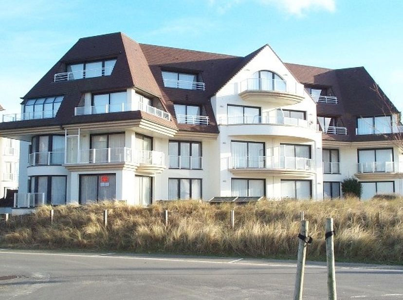 Garage à louer à Duinparklaan 102,
                    8670 Oostduinkerke