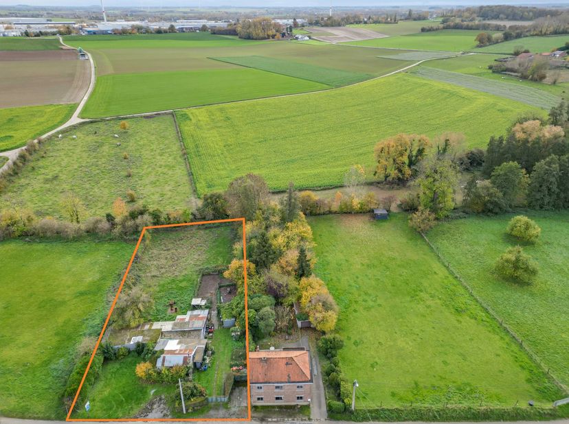 Terrain à vendre
                    à 3700 Berg