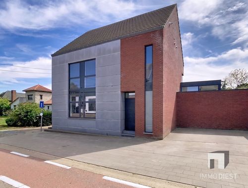                                         Woning te koop in Scherpenheuvel, € 575.000
