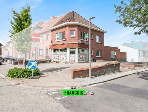                                         Bâtiment commercial à vendre à Kortrijk, € 189.000
