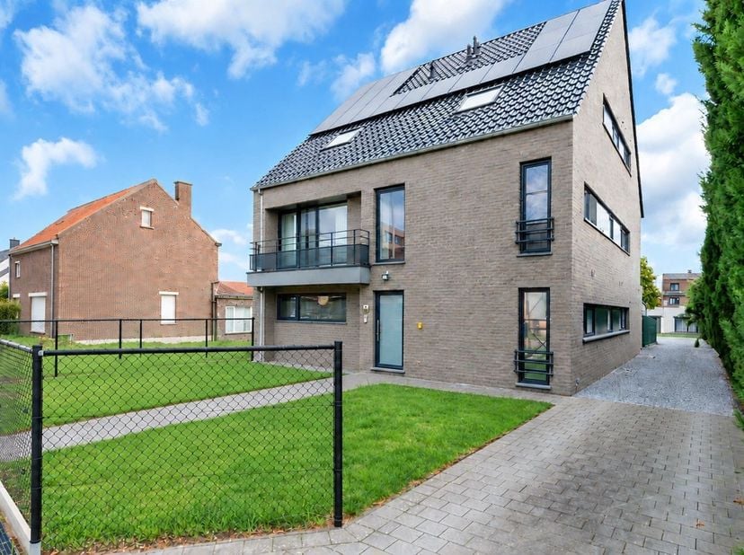 Appartement te koop in Staatsbaan 56 bus 1,
                    3620 Lanaken