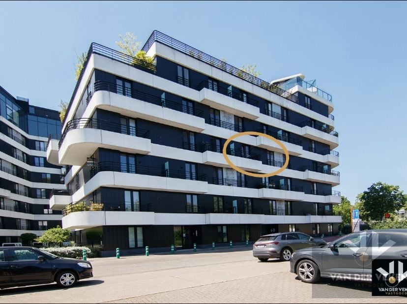 Luxueus afgewerkt appartement met twee slaapkamers in residentie Zuidzicht IV<br />
<br />
TROEVEN:<br />
- Centrale ligging binnen de Grote Ring van