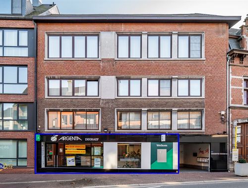                                         Kantoor te koop in Sint-Truiden, € 895.000
