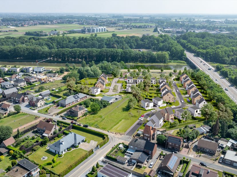 Welkom in Paulina Park, de unieke woonomgeving in Lanklaar.<br />
In het verlengde van de Dr. Lenstralaan worden in de eerste fase 8 open woningen ger