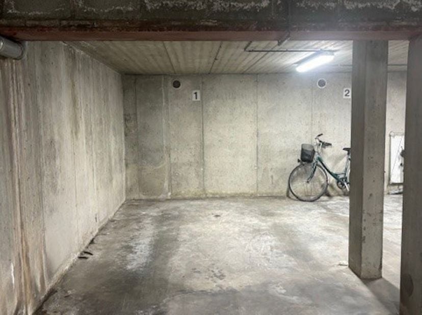 Garage à louer
                    à 3500 Hasselt