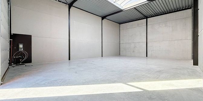 Bedrijfsvastgoed te huur in Stuivenbergstraat 112 bus U16, 8870 Izegem