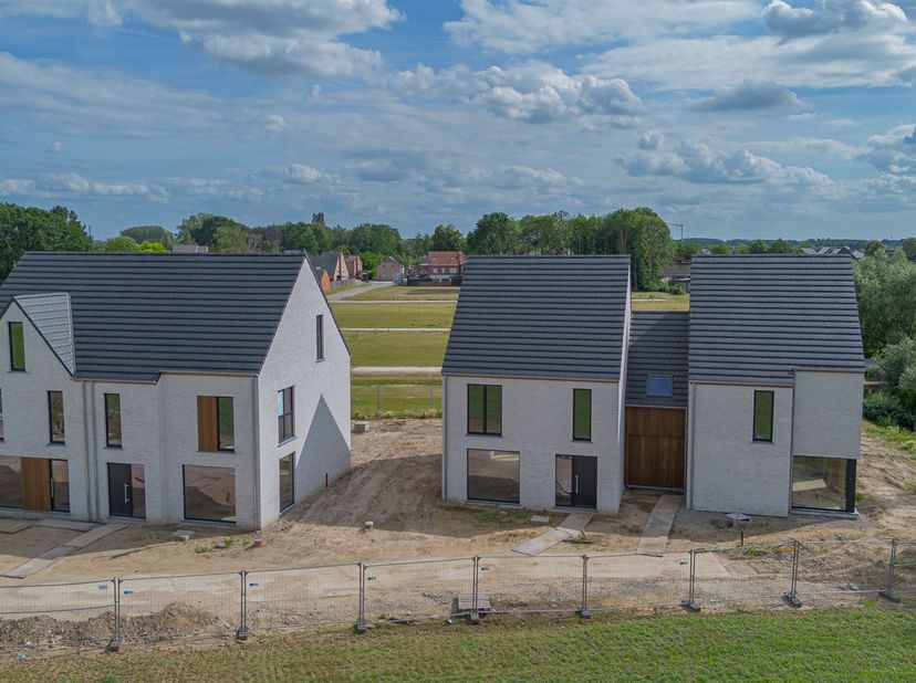 Huis te koop in Heiken,
                    2870 Puurs