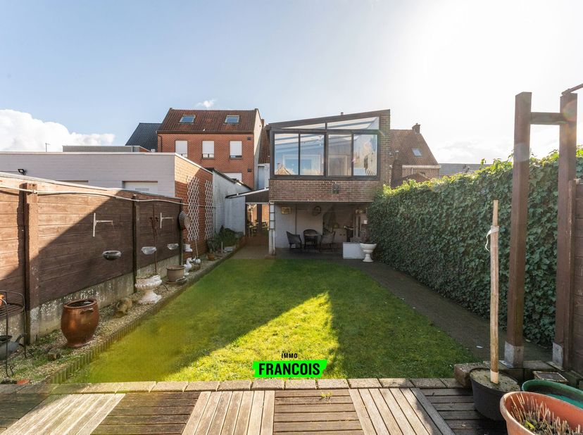 Huis te koop in Bavikhoofsestraat 46,
                    8710 Ooigem