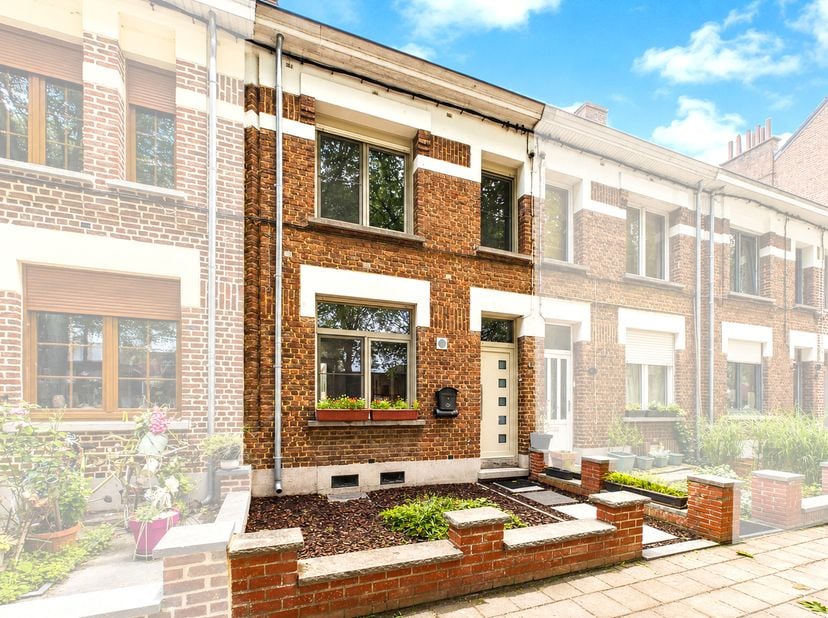 Huis te koop
                    in 7800 Ath