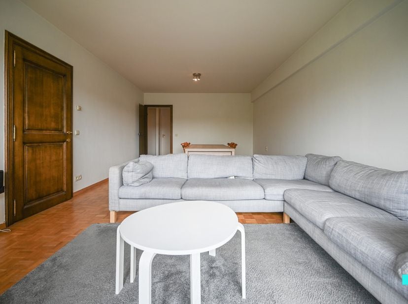 Dit tweeslaapkamerappartement bevindt zich op de eerste verdieping van residentie Sint-Tillo en is gelegen in het centrum van Izegem nabij de Sint-Til