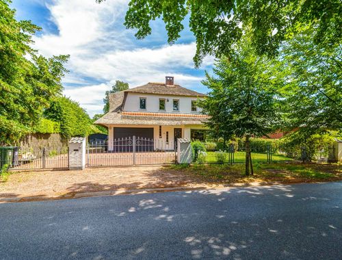                                         Villa à vendre à Kapellen, € 625.000
