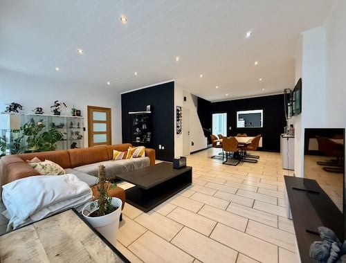                                         Woning te koop in Burcht, € 375.000
