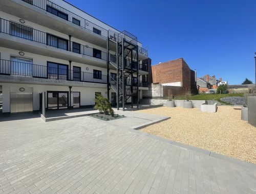                                         Appartement te koop in Braine-le-Comte, € 277.070
