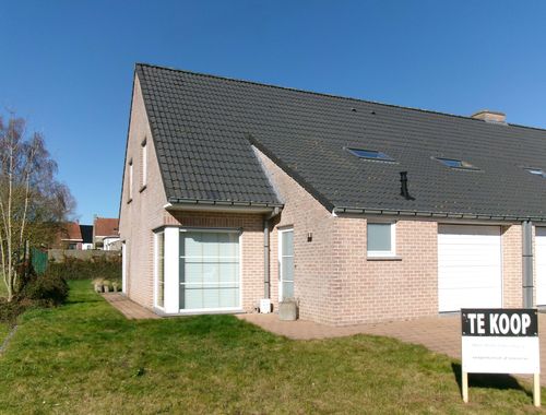                                         Maison jumelée à vendre à Anzegem, € 347.500

