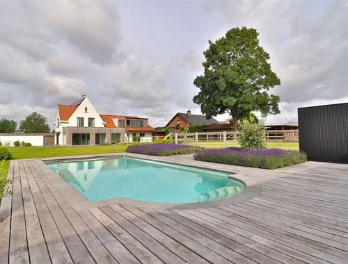                                         Villa te koop in Ingelmunster, € 845.000
