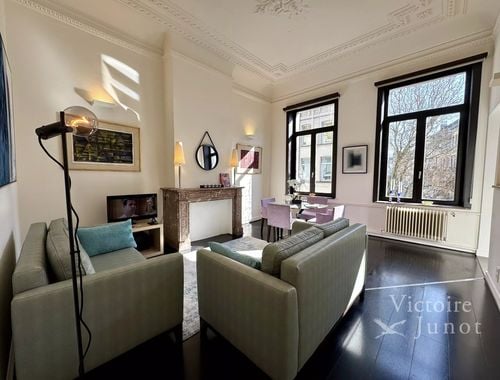                                         Appartement te huur in Elsene, € 2.400
