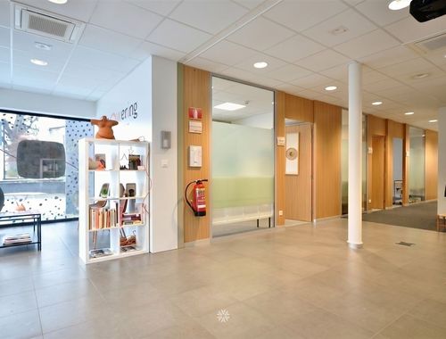                                         Kantoor te huur in Berchem, € 1.900
