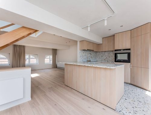                                         Appartement à louer à Brugge, € 950
