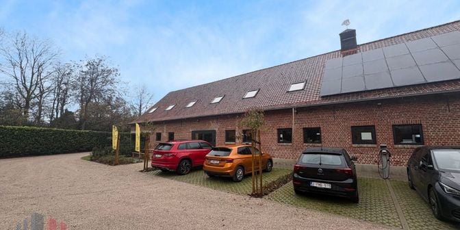 Bedrijfsvastgoed te huur in Beelbroekstraat 105 bus B, 9040 Sint-Amandsberg