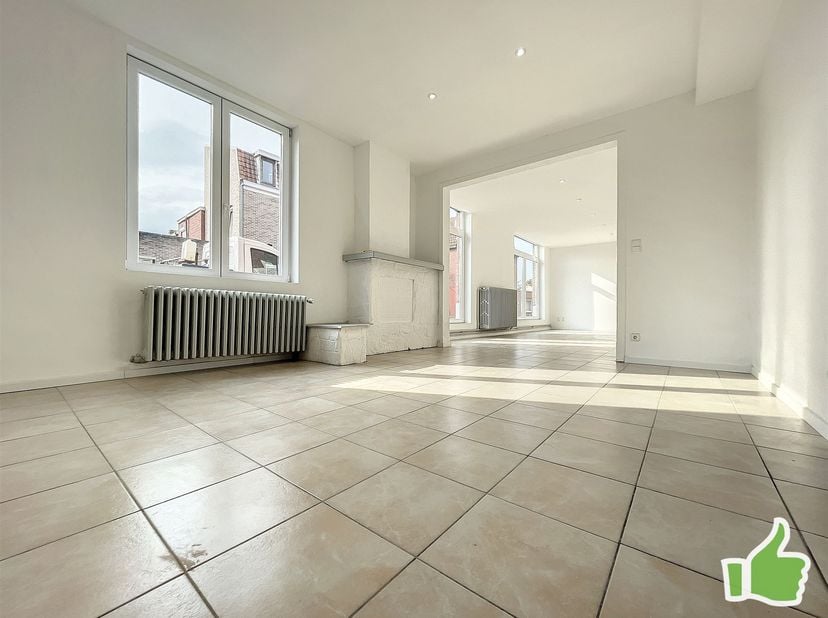 Appartement te huur in rue de namur 39 bus 1,
                    7700 Moeskroen