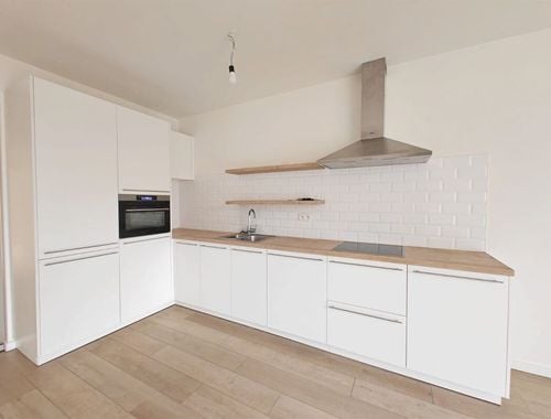                                         Appartement te huur in Willebroek, € 975
