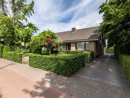                                         Villa à vendre à Wommelgem, € 895.000
