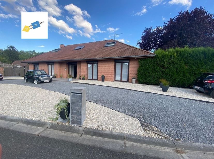 Huis te koop in ,
                    7711 Dottenijs