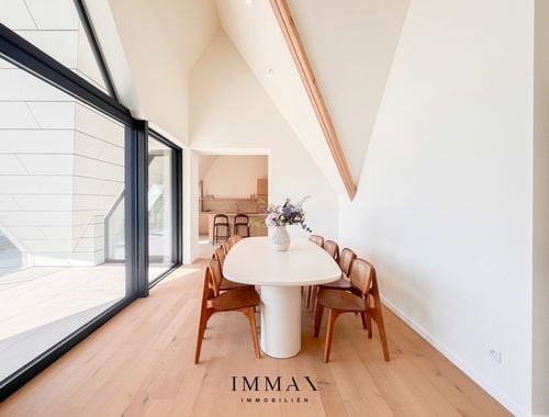                                         Penthouse te koop in Sint-Pieters, € 673.368,47
